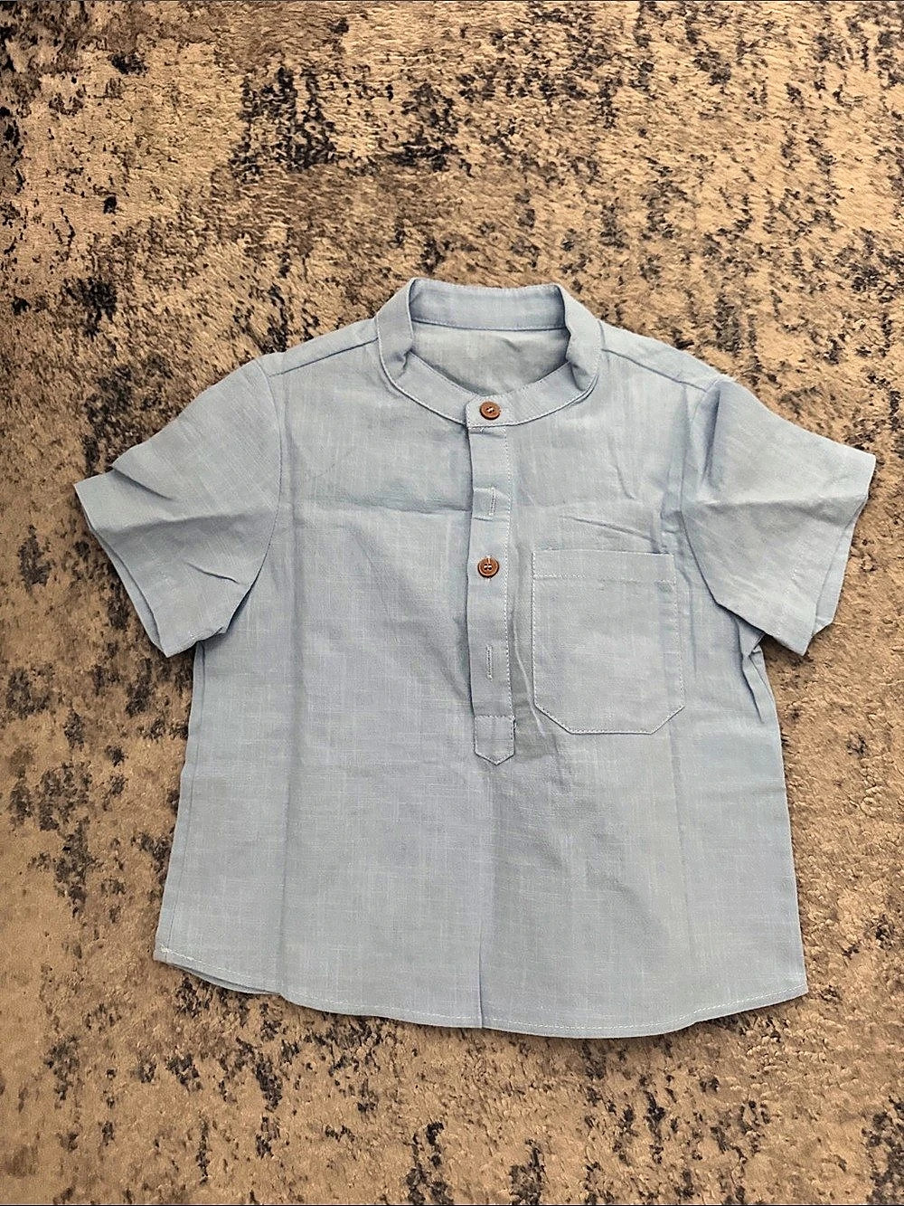 Short Sleeve Button Down in Blue Size 3T